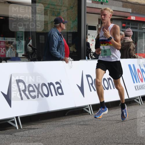 15.09.2024 - PSD Bank Halbmarathon Michael Strokosch http://msf.ph/oto/7079874 15.09.2024 11:15:08 Ziel 494, 500, 546, 587 meine-sportfotos.de