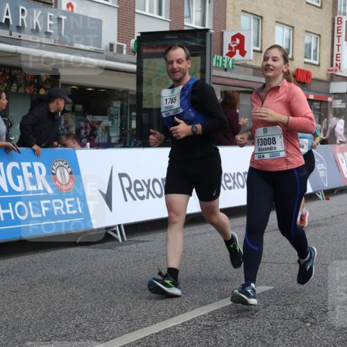 15.09.2024 - PSD Bank Halbmarathon Michael Strokosch http://msf.ph/oto/7079880 15.09.2024 12:24:16 Ziel 988, 1765, 1997, 2081, 2527, 3008, 3256, 3339, 3371, 3452, 3543 meine-sportfotos.de