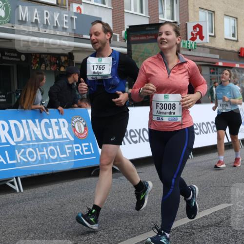 15.09.2024 - PSD Bank Halbmarathon Michael Strokosch http://msf.ph/oto/7079890 15.09.2024 12:24:16 Ziel 988, 1765, 1997, 2081, 2527, 3008, 3256, 3339, 3371, 3452, 3543 meine-sportfotos.de