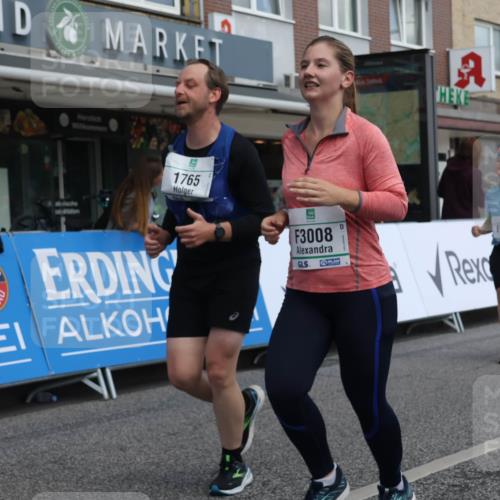 15.09.2024 - PSD Bank Halbmarathon Michael Strokosch http://msf.ph/oto/7079894 15.09.2024 12:24:17 Ziel 988, 1765, 1997, 2081, 2527, 3008, 3218, 3256, 3339, 3371, 3452, 3543 meine-sportfotos.de