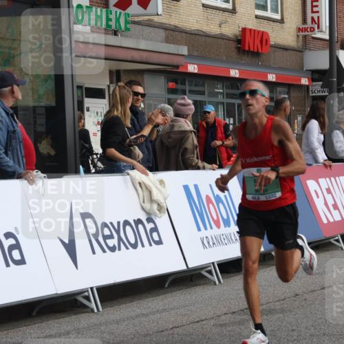 15.09.2024 - PSD Bank Halbmarathon Michael Strokosch http://msf.ph/oto/7079905 15.09.2024 11:15:12 Ziel 494, 500, 546, 573, 577, 587, 602, 855 meine-sportfotos.de