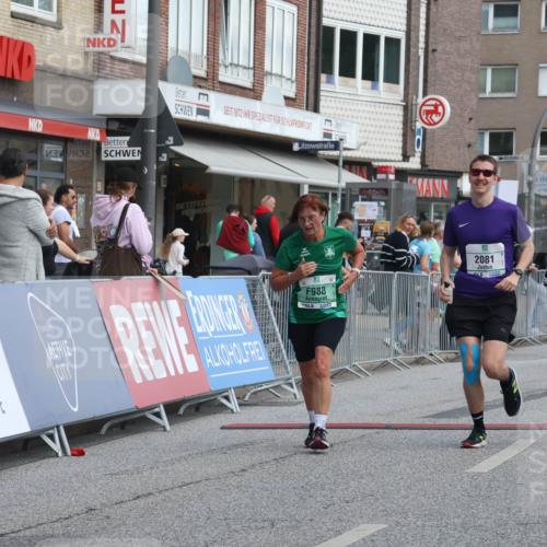 15.09.2024 - PSD Bank Halbmarathon Michael Strokosch http://msf.ph/oto/7079934 15.09.2024 12:24:21 Ziel 988, 1765, 1997, 2081, 2527, 3008, 3218, 3256, 3339, 3371 meine-sportfotos.de