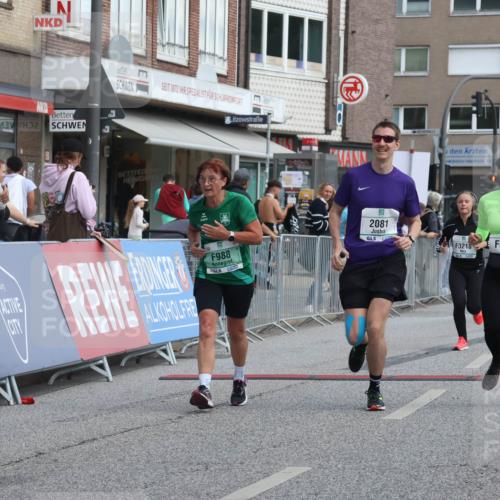 15.09.2024 - PSD Bank Halbmarathon Michael Strokosch http://msf.ph/oto/7079943 15.09.2024 12:24:22 Ziel 988, 1765, 1997, 2081, 3008, 3218, 3256, 3339, 3371 meine-sportfotos.de