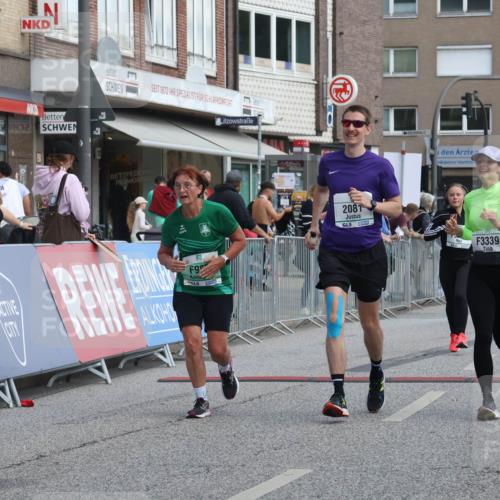 15.09.2024 - PSD Bank Halbmarathon Michael Strokosch http://msf.ph/oto/7079950 15.09.2024 12:24:22 Ziel 988, 1765, 1997, 2081, 3008, 3218, 3256, 3339, 3371 meine-sportfotos.de