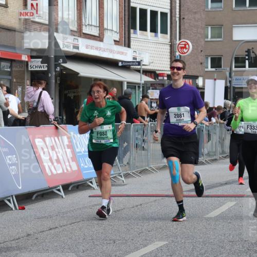 15.09.2024 - PSD Bank Halbmarathon Michael Strokosch http://msf.ph/oto/7079955 15.09.2024 12:24:22 Ziel 988, 1765, 1997, 2081, 3008, 3218, 3256, 3339, 3371 meine-sportfotos.de