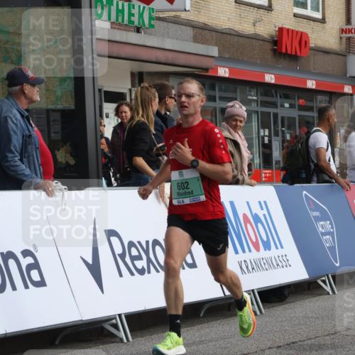 15.09.2024 - PSD Bank Halbmarathon Michael Strokosch http://msf.ph/oto/7079964 15.09.2024 11:15:18 Ziel 500, 533, 573, 577, 587, 602, 855, 2465 meine-sportfotos.de