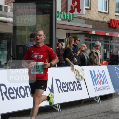 15.09.2024 - PSD Bank Halbmarathon Michael Strokosch http://msf.ph/oto/7079970 15.09.2024 11:15:19 Ziel 500, 533, 573, 577, 587, 602, 855, 2465 meine-sportfotos.de