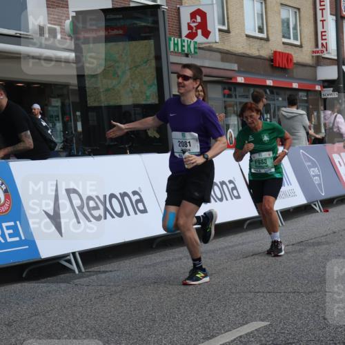 15.09.2024 - PSD Bank Halbmarathon Michael Strokosch http://msf.ph/oto/7079986 15.09.2024 12:24:24 Ziel 988, 1765, 2081, 2102, 3008, 3063, 3218, 3256, 3339, 3371 meine-sportfotos.de