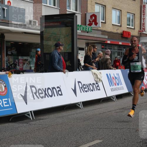 15.09.2024 - PSD Bank Halbmarathon Michael Strokosch http://msf.ph/oto/7079992 15.09.2024 11:15:21 Ziel 533, 573, 577, 587, 602, 855, 2465 meine-sportfotos.de