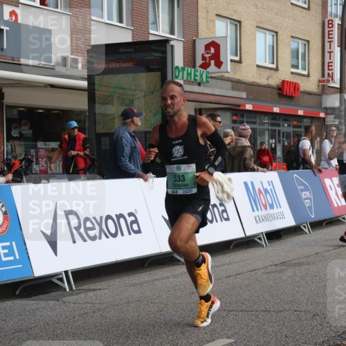 15.09.2024 - PSD Bank Halbmarathon Michael Strokosch http://msf.ph/oto/7080003 15.09.2024 11:15:21 Ziel 533, 573, 577, 587, 602, 855, 2465 meine-sportfotos.de