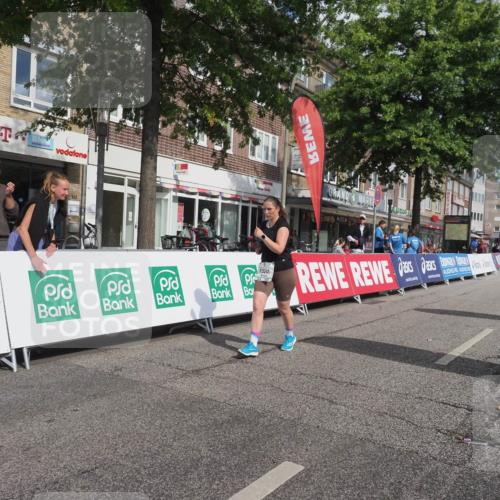 15.09.2024 - PSD Bank Halbmarathon Miley Keyser http://msf.ph/oto/7080009 15.09.2024 12:46:34 Ziel 1784, 3241 meine-sportfotos.de