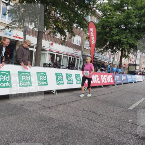 15.09.2024 - PSD Bank Halbmarathon Miley Keyser http://msf.ph/oto/7080042 15.09.2024 12:46:45 Ziel 1784, 3241, 3455 meine-sportfotos.de