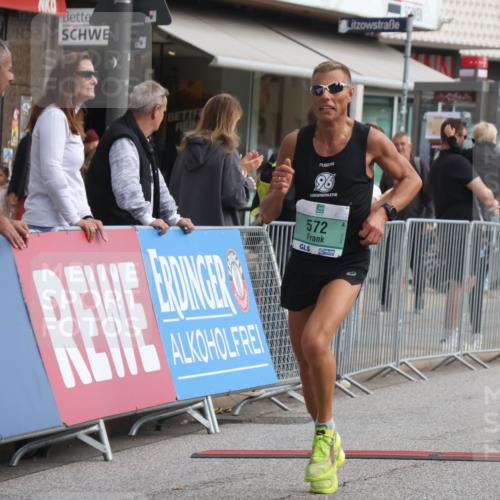 15.09.2024 - PSD Bank Halbmarathon Michael Strokosch http://msf.ph/oto/7080061 15.09.2024 11:15:28 Ziel 405, 533, 572, 573, 576, 577, 602, 846, 855, 2465 meine-sportfotos.de