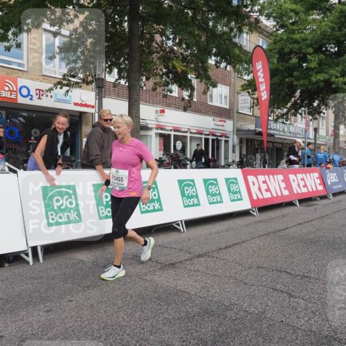 15.09.2024 - PSD Bank Halbmarathon Miley Keyser http://msf.ph/oto/7080081 15.09.2024 12:46:47 Ziel 1784, 3241, 3455 meine-sportfotos.de