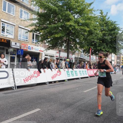 15.09.2024 - PSD Bank Halbmarathon Miley Keyser http://msf.ph/oto/7080149 15.09.2024 11:38:39 Ziel 828, 903, 935, 1094, 1142, 1174, 1175, 1189, 1371, 1461, 2485, 2660, 2724 meine-sportfotos.de