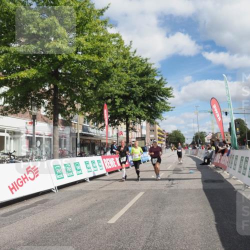 15.09.2024 - PSD Bank Halbmarathon Miley Keyser http://msf.ph/oto/7080169 15.09.2024 12:47:42 Ziel 3395, 3459, 3460, 3461 meine-sportfotos.de