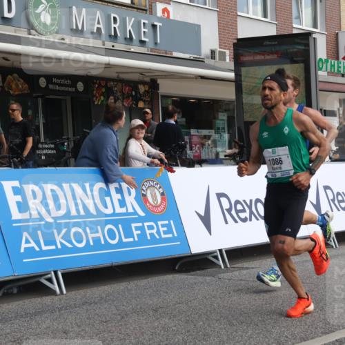 15.09.2024 - PSD Bank Halbmarathon Michael Strokosch http://msf.ph/oto/7080172 15.09.2024 11:15:43 Ziel 405, 532, 535, 576, 1086 meine-sportfotos.de