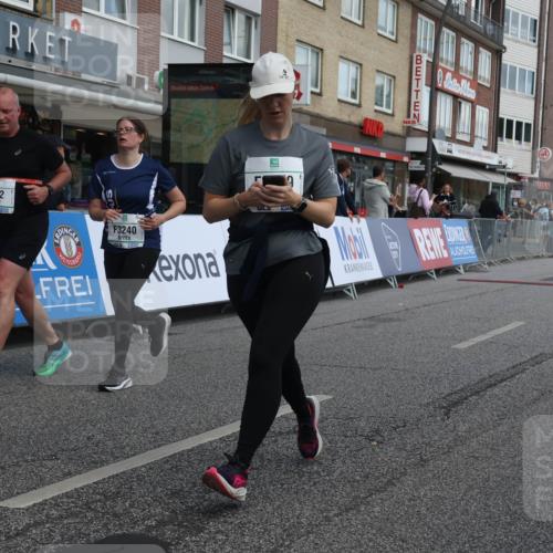 15.09.2024 - PSD Bank Halbmarathon Michael Strokosch http://msf.ph/oto/7080188 15.09.2024 12:24:39 Ziel 2102, 2272, 3063, 3240, 3469 meine-sportfotos.de