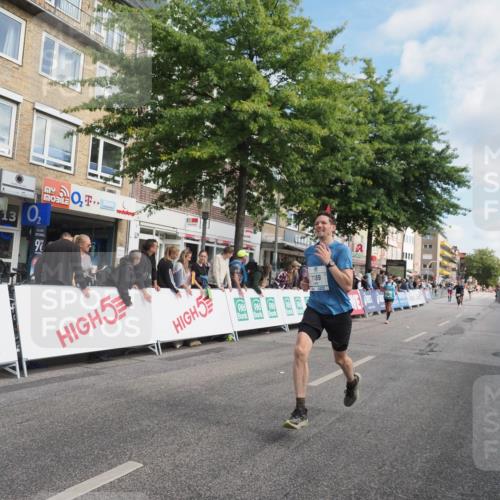 15.09.2024 - PSD Bank Halbmarathon Miley Keyser http://msf.ph/oto/7080196 15.09.2024 11:38:41 Ziel 828, 935, 1094, 1142, 1174, 1175, 1189, 1371, 1461, 2485, 2660, 2724 meine-sportfotos.de