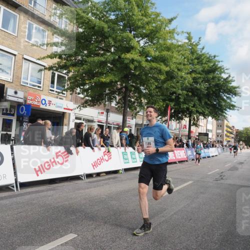 15.09.2024 - PSD Bank Halbmarathon Miley Keyser http://msf.ph/oto/7080201 15.09.2024 11:38:41 Ziel 828, 935, 1094, 1142, 1174, 1175, 1189, 1371, 1461, 2485, 2660, 2724 meine-sportfotos.de