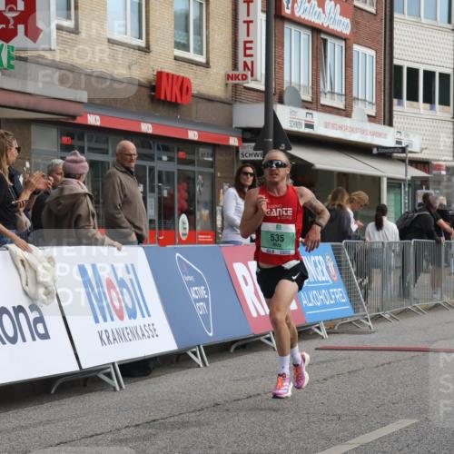 15.09.2024 - PSD Bank Halbmarathon Michael Strokosch http://msf.ph/oto/7080206 15.09.2024 11:15:49 Ziel 502, 532, 535, 1086 meine-sportfotos.de