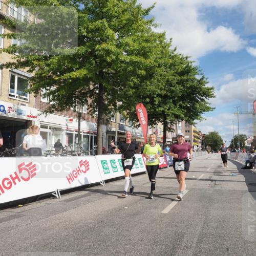15.09.2024 - PSD Bank Halbmarathon Miley Keyser http://msf.ph/oto/7080207 15.09.2024 12:47:43 Ziel 3331, 3395, 3459, 3460, 3461 meine-sportfotos.de