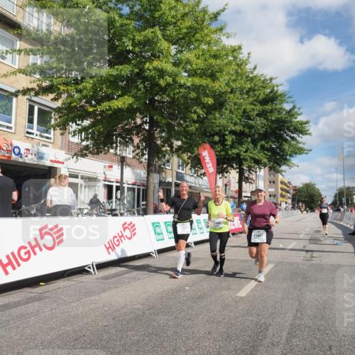 15.09.2024 - PSD Bank Halbmarathon Miley Keyser http://msf.ph/oto/7080213 15.09.2024 12:47:44 Ziel 3331, 3395, 3459, 3460, 3461 meine-sportfotos.de