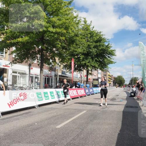 15.09.2024 - PSD Bank Halbmarathon Miley Keyser http://msf.ph/oto/7080242 15.09.2024 12:47:47 Ziel 3331, 3395, 3459, 3460, 3461 meine-sportfotos.de