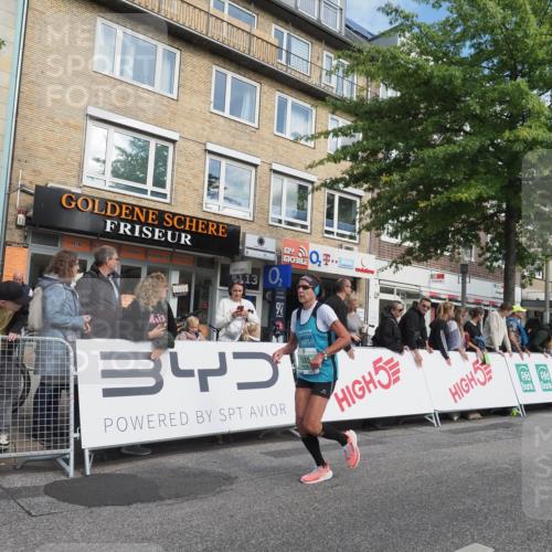 15.09.2024 - PSD Bank Halbmarathon Miley Keyser http://msf.ph/oto/7080244 15.09.2024 11:38:45 Ziel 828, 935, 1142, 1174, 1175, 1189, 1222, 1348, 1371, 1384, 2485, 2623, 2660, 2724 meine-sportfotos.de