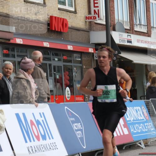 15.09.2024 - PSD Bank Halbmarathon Michael Strokosch http://msf.ph/oto/7080254 15.09.2024 11:15:53 Ziel 502, 532, 535, 542, 1086 meine-sportfotos.de