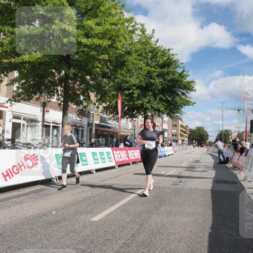 15.09.2024 - PSD Bank Halbmarathon Miley Keyser http://msf.ph/oto/7080270 15.09.2024 12:47:48 Ziel 3331, 3395, 3459, 3460, 3461 meine-sportfotos.de