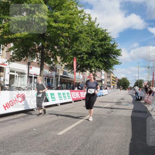 15.09.2024 - PSD Bank Halbmarathon Miley Keyser http://msf.ph/oto/7080275 15.09.2024 12:47:48 Ziel 3331, 3395, 3459, 3460, 3461 meine-sportfotos.de