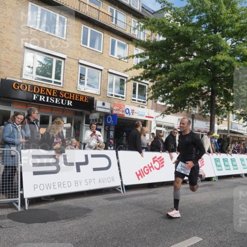 15.09.2024 - PSD Bank Halbmarathon Miley Keyser http://msf.ph/oto/7080292 15.09.2024 11:38:47 Ziel 828, 935, 1142, 1174, 1189, 1222, 1348, 1384, 2485, 2623, 2724 meine-sportfotos.de