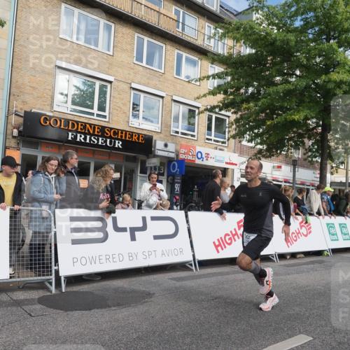 15.09.2024 - PSD Bank Halbmarathon Miley Keyser http://msf.ph/oto/7080297 15.09.2024 11:38:47 Ziel 828, 935, 1142, 1174, 1189, 1222, 1348, 1384, 2485, 2623, 2724 meine-sportfotos.de