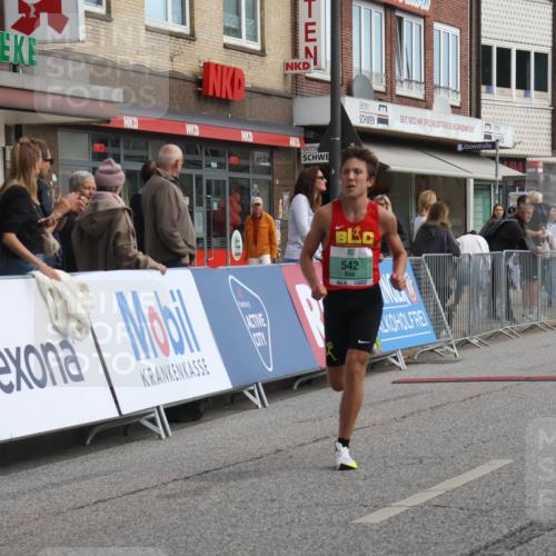 15.09.2024 - PSD Bank Halbmarathon Michael Strokosch http://msf.ph/oto/7080307 15.09.2024 11:15:59 Ziel 410, 502, 535, 542 meine-sportfotos.de