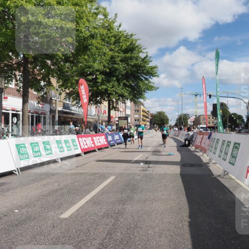 15.09.2024 - PSD Bank Halbmarathon Miley Keyser http://msf.ph/oto/7080322 15.09.2024 12:49:40 Ziel 1962, 2235, 2529, 3113 meine-sportfotos.de