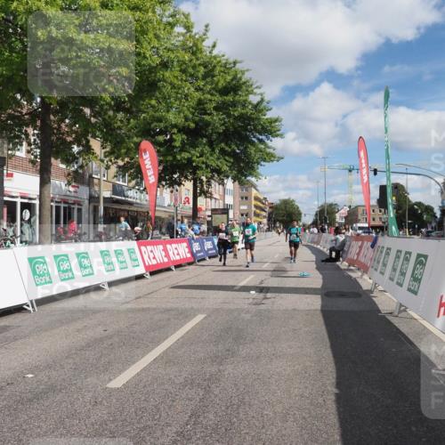 15.09.2024 - PSD Bank Halbmarathon Miley Keyser http://msf.ph/oto/7080328 15.09.2024 12:49:41 Ziel 1962, 2235, 2529, 3113 meine-sportfotos.de