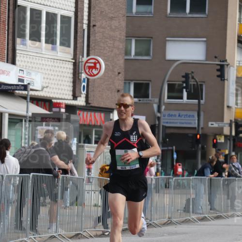 15.09.2024 - PSD Bank Halbmarathon Michael Strokosch http://msf.ph/oto/7080336 15.09.2024 11:16:03 Ziel 410, 497, 502, 542 meine-sportfotos.de