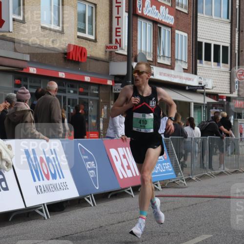 15.09.2024 - PSD Bank Halbmarathon Michael Strokosch http://msf.ph/oto/7080364 15.09.2024 11:16:05 Ziel 410, 497, 502, 542 meine-sportfotos.de