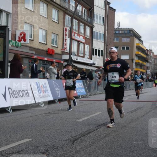 15.09.2024 - PSD Bank Halbmarathon Michael Strokosch http://msf.ph/oto/7080383 15.09.2024 12:25:00 Ziel 793, 1409, 2255, 2336, 2771, 3101, 3298 meine-sportfotos.de