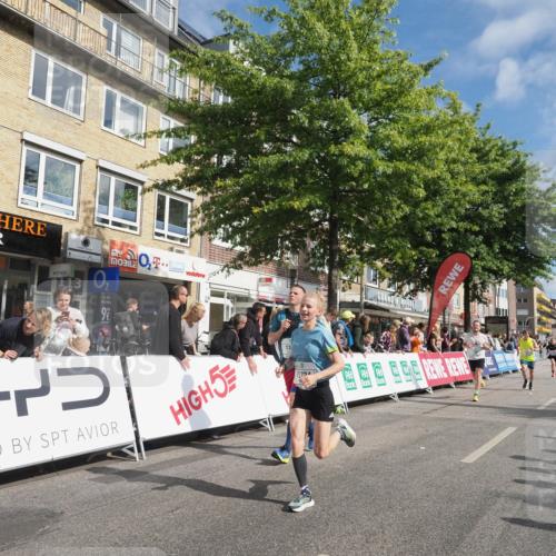 15.09.2024 - PSD Bank Halbmarathon Miley Keyser http://msf.ph/oto/7080401 15.09.2024 11:38:54 Ziel 912, 935, 1174, 1222, 1249, 1348, 1384, 2445, 2623, 2724 meine-sportfotos.de