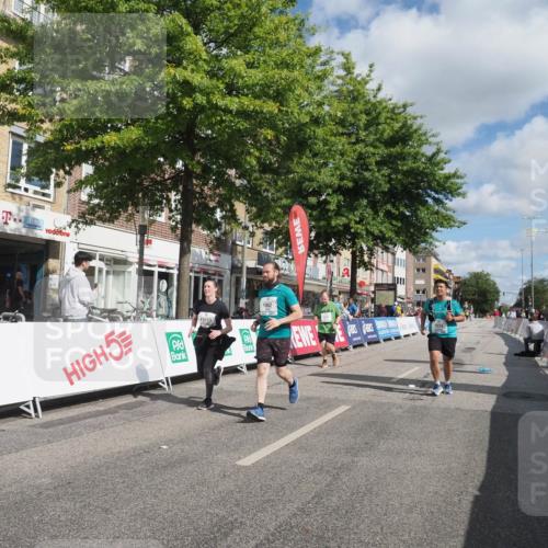 15.09.2024 - PSD Bank Halbmarathon Miley Keyser http://msf.ph/oto/7080403 15.09.2024 12:49:44 Ziel 1962, 2235, 2529, 3113 meine-sportfotos.de