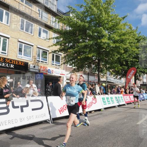 15.09.2024 - PSD Bank Halbmarathon Miley Keyser http://msf.ph/oto/7080413 15.09.2024 11:38:54 Ziel 912, 935, 1174, 1222, 1249, 1348, 1384, 2445, 2623, 2724 meine-sportfotos.de