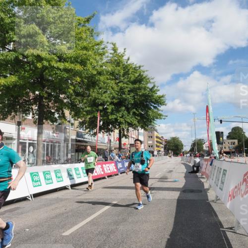 15.09.2024 - PSD Bank Halbmarathon Miley Keyser http://msf.ph/oto/7080414 15.09.2024 12:49:45 Ziel 1962, 2235, 2529, 3113 meine-sportfotos.de