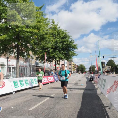 15.09.2024 - PSD Bank Halbmarathon Miley Keyser http://msf.ph/oto/7080418 15.09.2024 12:49:45 Ziel 1962, 2235, 2529, 3113 meine-sportfotos.de