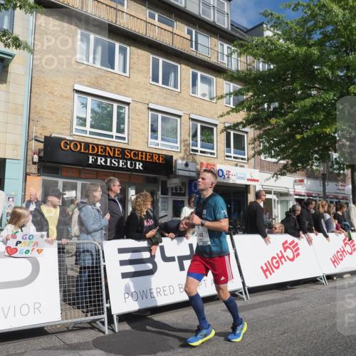 15.09.2024 - PSD Bank Halbmarathon Miley Keyser http://msf.ph/oto/7080424 15.09.2024 11:38:55 Ziel 912, 1174, 1191, 1222, 1249, 1348, 1384, 2445, 2618, 2623, 2724 meine-sportfotos.de