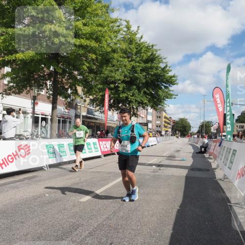 15.09.2024 - PSD Bank Halbmarathon Miley Keyser http://msf.ph/oto/7080430 15.09.2024 12:49:46 Ziel 1962, 2235, 2529, 3113 meine-sportfotos.de