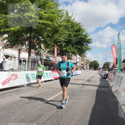 15.09.2024 - PSD Bank Halbmarathon Miley Keyser http://msf.ph/oto/7080434 15.09.2024 12:49:46 Ziel 1962, 2235, 2529, 3113 meine-sportfotos.de