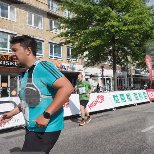 15.09.2024 - PSD Bank Halbmarathon Miley Keyser http://msf.ph/oto/7080445 15.09.2024 12:49:47 Ziel 1962, 2235, 2529, 3113 meine-sportfotos.de