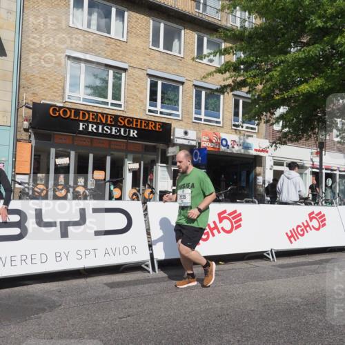 15.09.2024 - PSD Bank Halbmarathon Miley Keyser http://msf.ph/oto/7080457 15.09.2024 12:49:48 Ziel 1962, 2235, 2529, 3113 meine-sportfotos.de